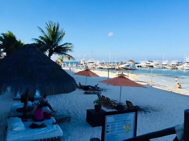 Punta Me Apartment Beach Front In The Hotel & Waterpark Cancún
