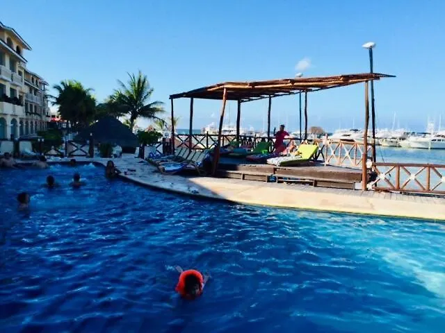 Punta Me Apartment Beach Front In The Hotel & Waterpark Cancún México