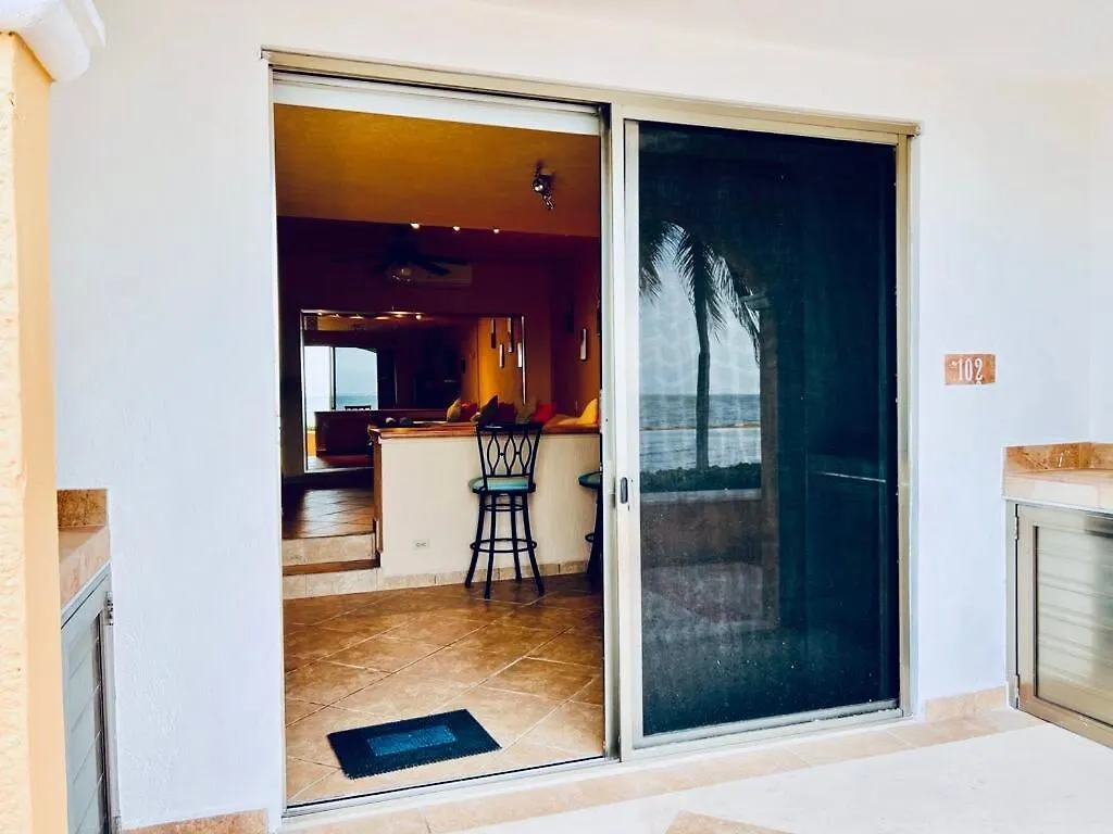 Punta Me Apartment Beach Front In The Hotel & Waterpark Cancún México