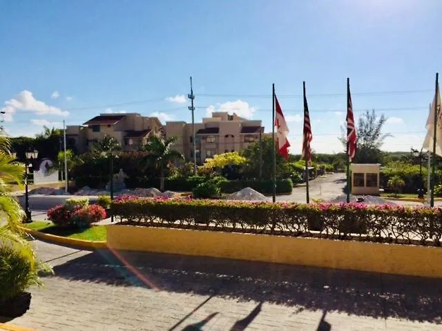 Punta Me Apartment Beach Front In The Hotel & Waterpark Cancún México