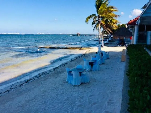 Punta Me Apartment Beach Front In The Hotel & Waterpark Cancún