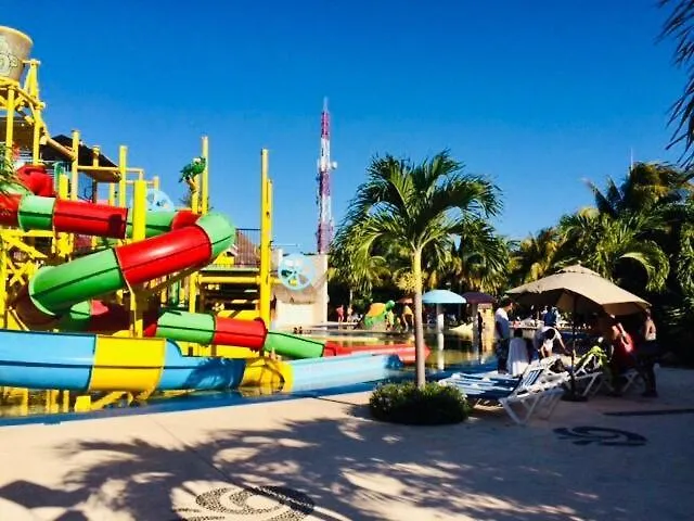 Punta Me Apartment Beach Front In The Hotel & Waterpark Cancun 0*,  Mexico