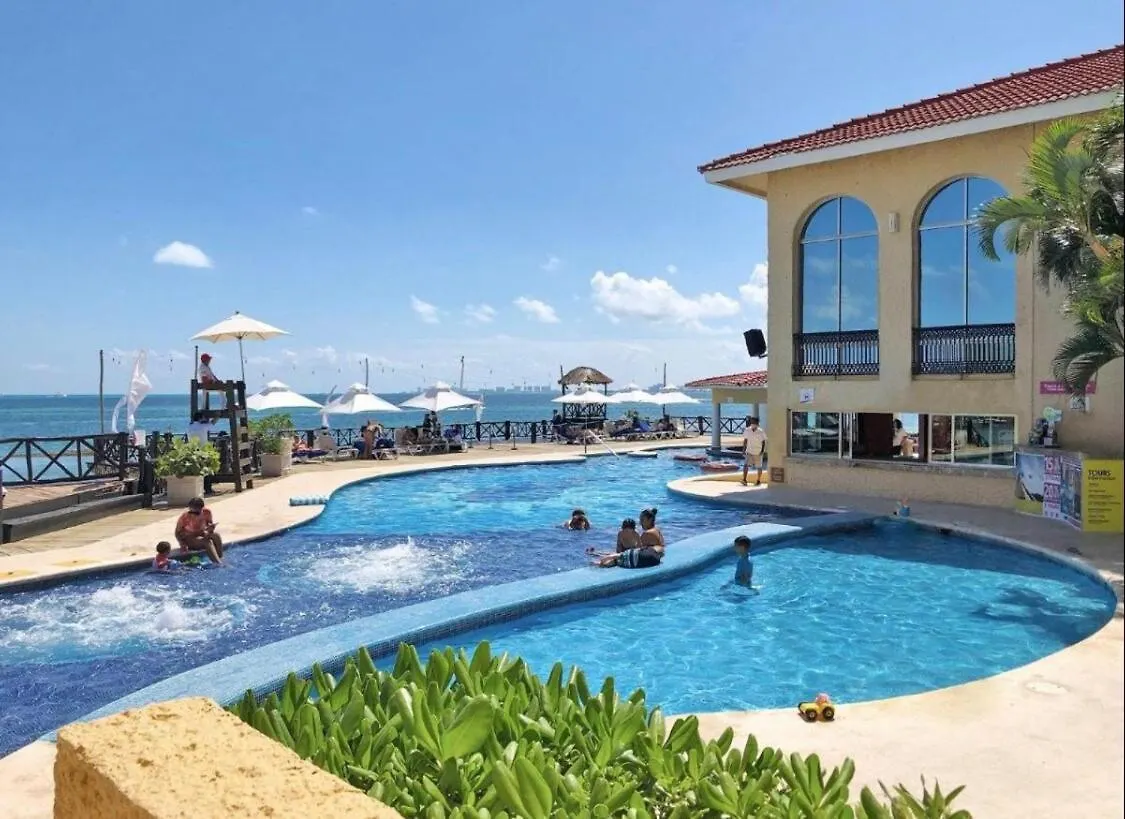 Punta Me Apartment Beach Front In The Hotel & Waterpark Cancun 0*,